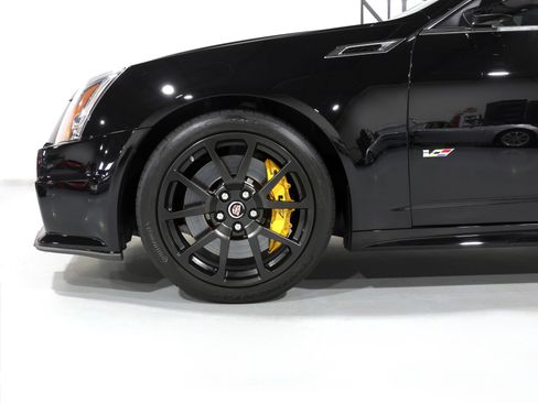 Used 2011 Cadillac CTS V image 42