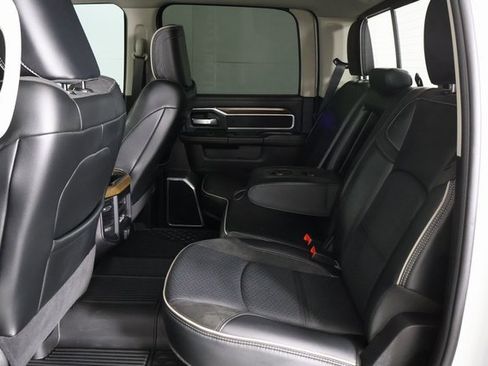 Used 2024 RAM 3500 Laramie w/ Towing Technology Group image 18