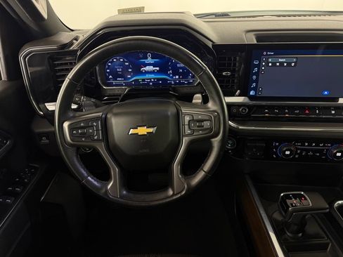 Used 2023 Chevrolet Silverado 1500 High Country w/ Technology Package AWD/4WD image 13