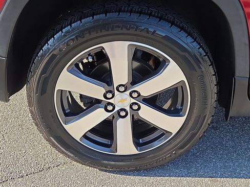 Used 2018 Chevrolet Traverse LT FWD image 7