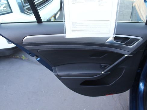 Used 2017 Volkswagen Golf Wolfsburg Edition FWD image 23