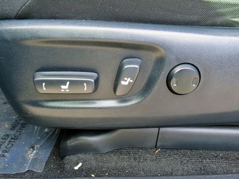 Used 2020 Toyota 4Runner SR5 image 24