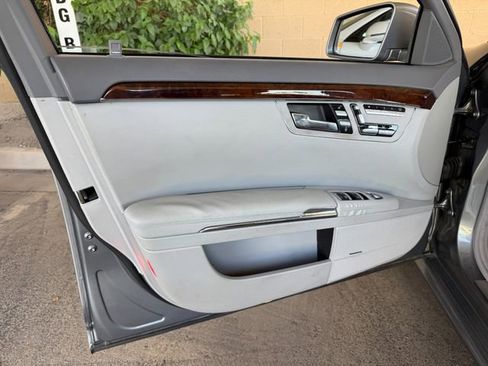 Used 2013 Mercedes-Benz S 550 image 22