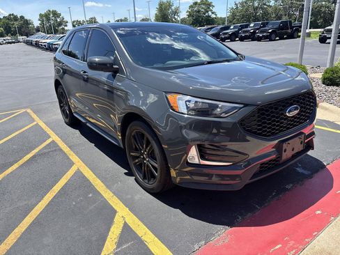 Used 2021 Ford Edge ST-Line AWD/4WD image 3