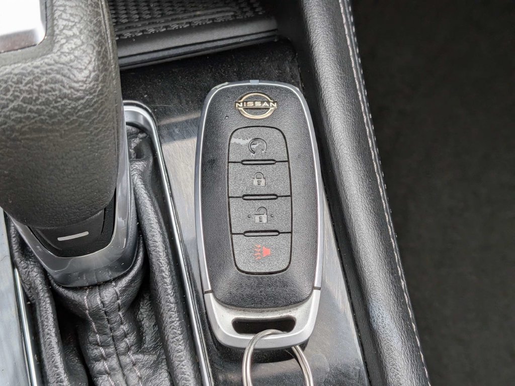 Used 2024 Nissan Kicks SR FWD image 27