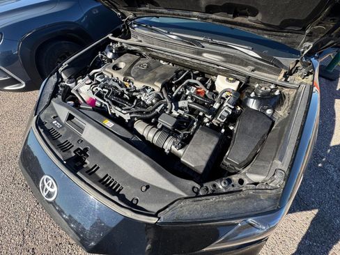 Used 2025 Toyota Camry LE image 31