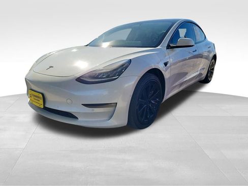 Used 2021 Tesla Model 3 Long Range image 3