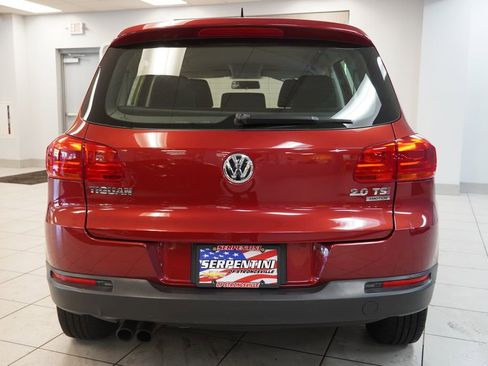 Used 2014 Volkswagen Tiguan S AWD/4WD image 12