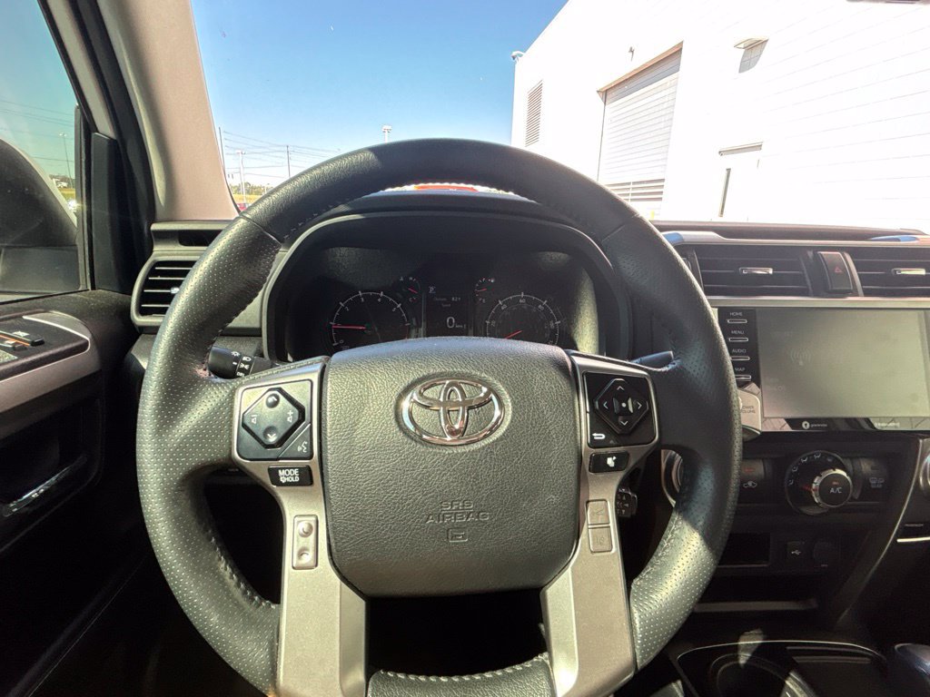 Used 2022 Toyota 4Runner SR5 RWD image 20
