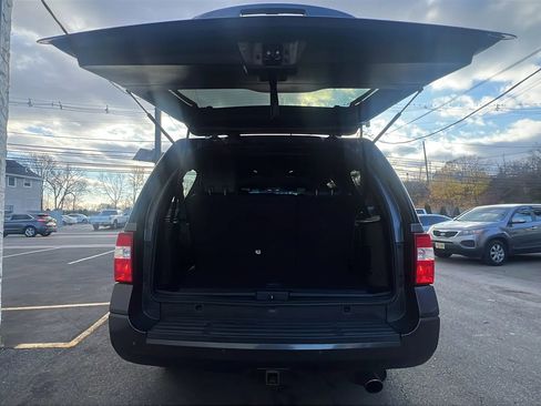 Used 2017 Ford Expedition XLT w/ Equipment Group 202A image 9