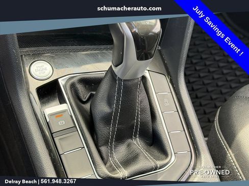 Used 2023 Volkswagen Taos SE w/ Panoramic Sunroof Package FWD image 24