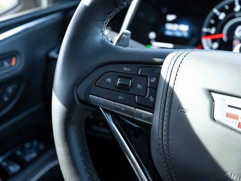 Used 2024 Cadillac Escalade V w/ LPO, ONYX Package image 29