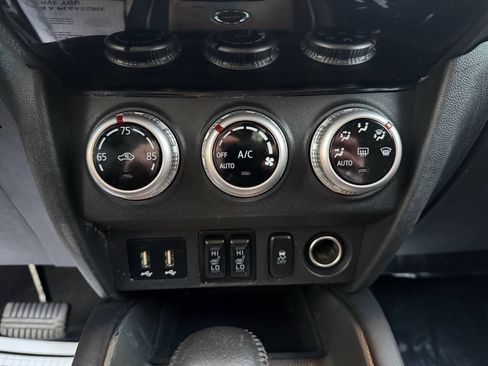 Used 2020 Mitsubishi Outlander Sport Black Edition image 21