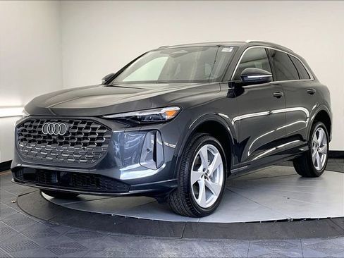 New 2025 Audi Q5 Premium Plus image 2