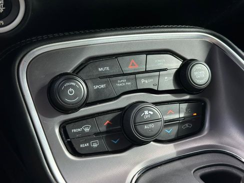 Used 2022 Dodge Challenger R/T w/ Plus Package image 44