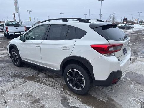 Used 2023 Subaru Crosstrek 2.0i Premium image 5