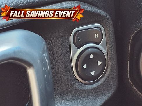 Used 2023 Jeep Wrangler Unlimited Sahara AWD/4WD image 26