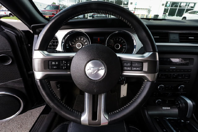 Used 2014 Ford Mustang Premium RWD image 25