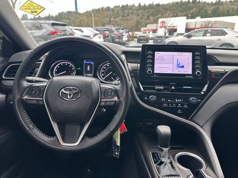 Used 2022 Toyota Camry LE image 15