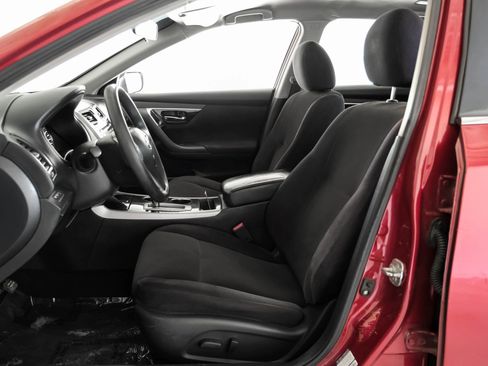 Used 2013 Nissan Altima 2.5 S image 3