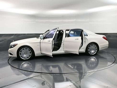 Used 2017 Mercedes-Benz Maybach S 600 image 42