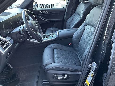 Used 2023 BMW X7 xDrive40i w/ M Sport Package image 15