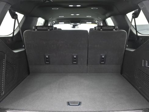 Certified 2025 GMC Yukon XL Denali image 13