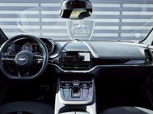 Used 2025 Aston Martin DBX 707 image 54