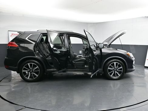 Used 2017 Nissan Rogue SL w/ SL Premium Package image 41