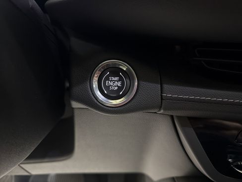 Used 2023 Buick Envision Essence image 16
