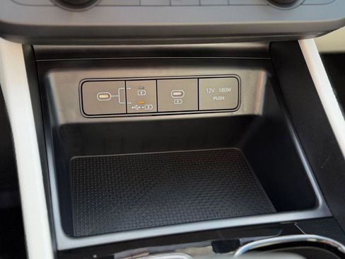 New 2026 Hyundai Tucson SE image 16