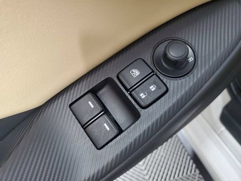 Used 2025 MAZDA MX-5 Miata RF Grand Touring RWD image 13