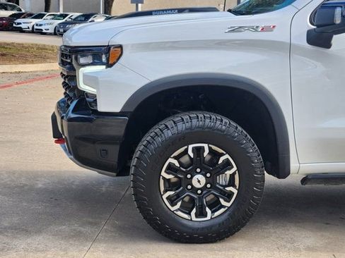 Used 2024 Chevrolet Silverado 1500 ZR2 image 16