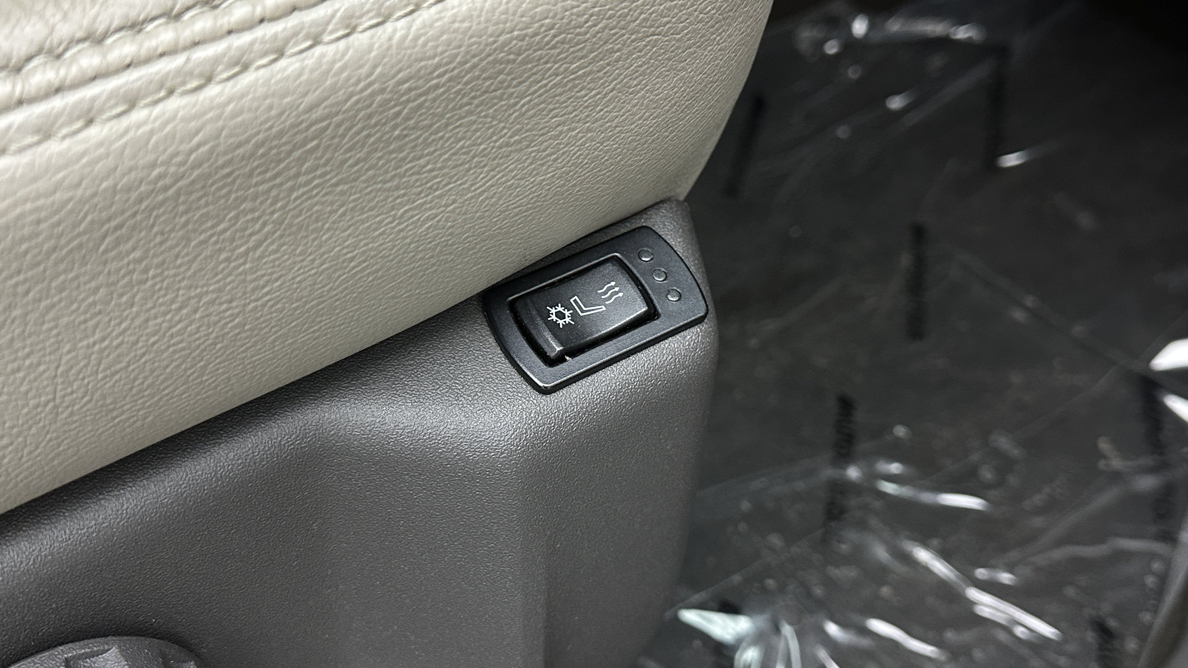 Used 2020 Ford Expedition Max XLT RWD image 39