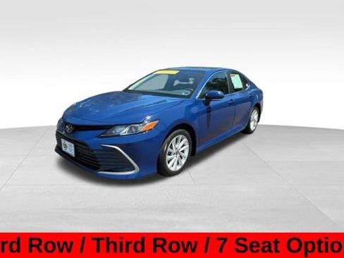 Used 2024 Toyota Camry LE w/ Convenience Package FWD image 2
