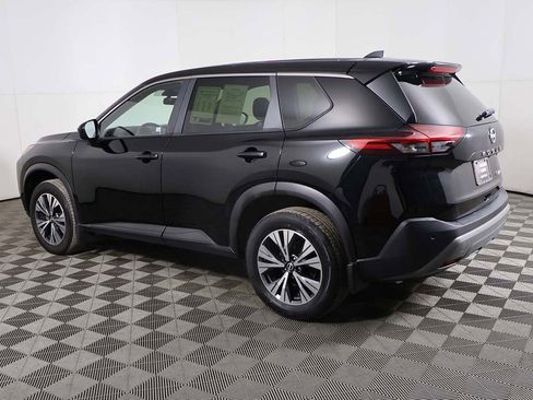 Used 2023 Nissan Rogue SV image 11