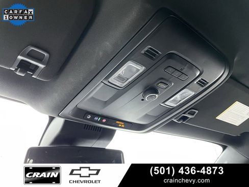 Used 2024 GMC Yukon XL SLT image 21