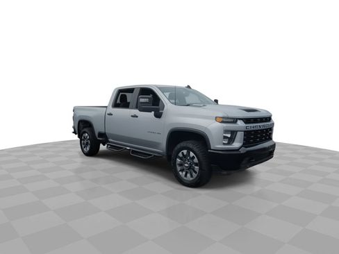 Used 2022 Chevrolet Silverado 2500 Custom w/ Custom Value Package AWD/4WD image 2