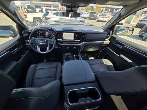 Used 2025 GMC Sierra 1500 Elevation w/ Elevation Premium Package AWD/4WD image 13