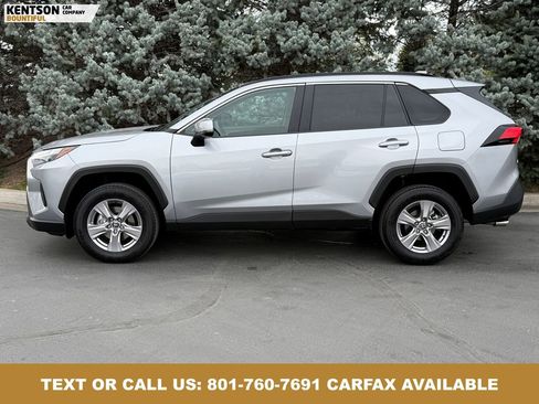 Used 2025 Toyota RAV4 XLE AWD/4WD image 4