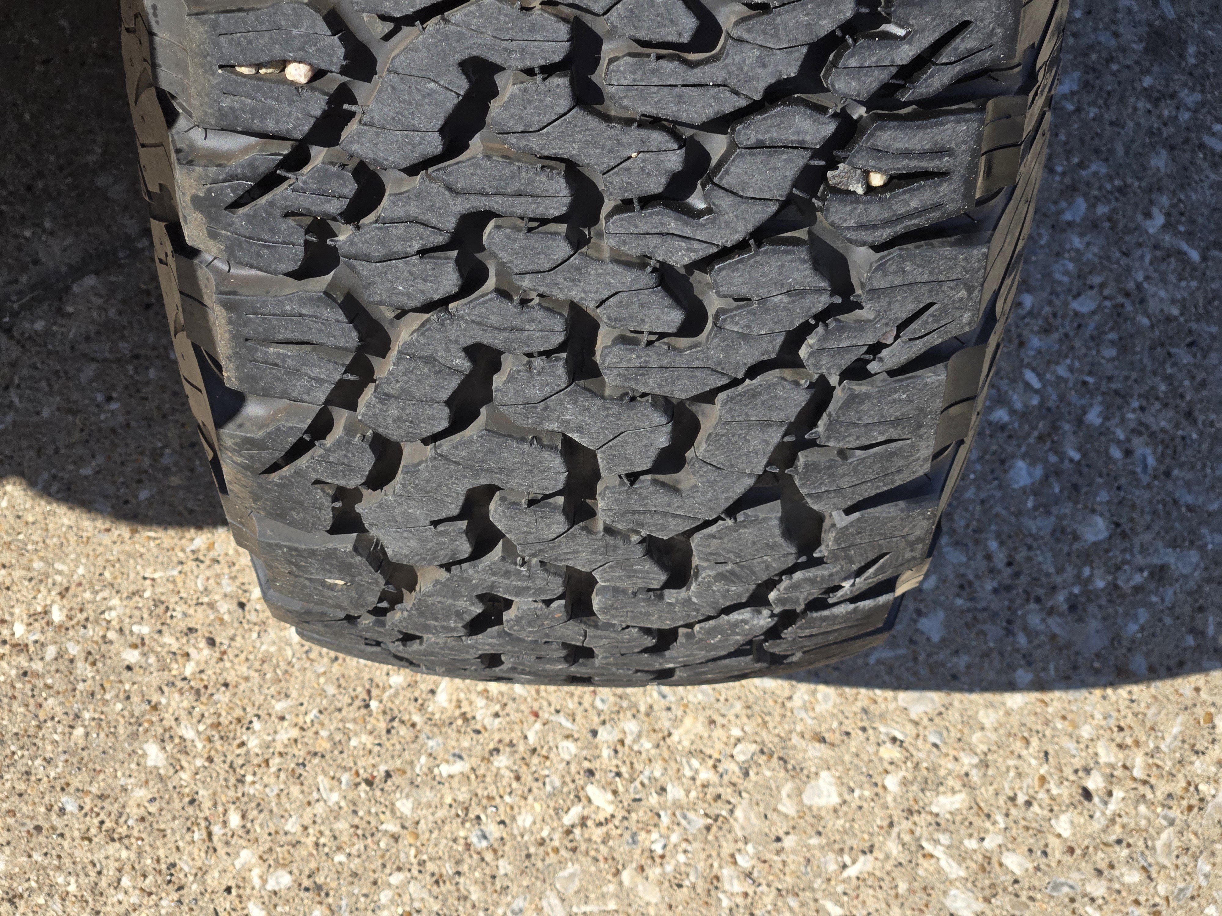 Certified 2024 Ford Bronco Raptor w/ Interior Carbon Fiber Pack 6 AWD/4WD image 11
