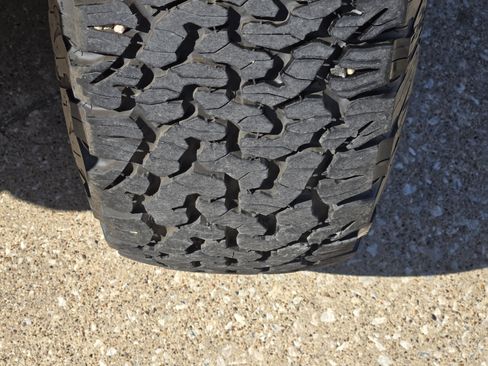 Certified 2024 Ford Bronco Raptor w/ Interior Carbon Fiber Pack 6 AWD/4WD image 11