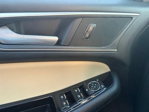 Used 2020 Ford Edge SEL FWD image 10