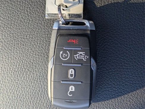 New 2026 RAM 1500 4x4 Crew Cab image 27