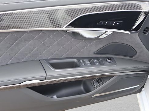 Used 2025 Audi S8 w/ Executive Package image 11