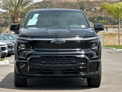 New 2024 Chevrolet Silverado EV RST AWD/4WD image 9