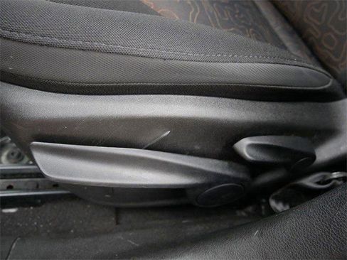 Used 2023 Jeep Renegade Latitude image 17