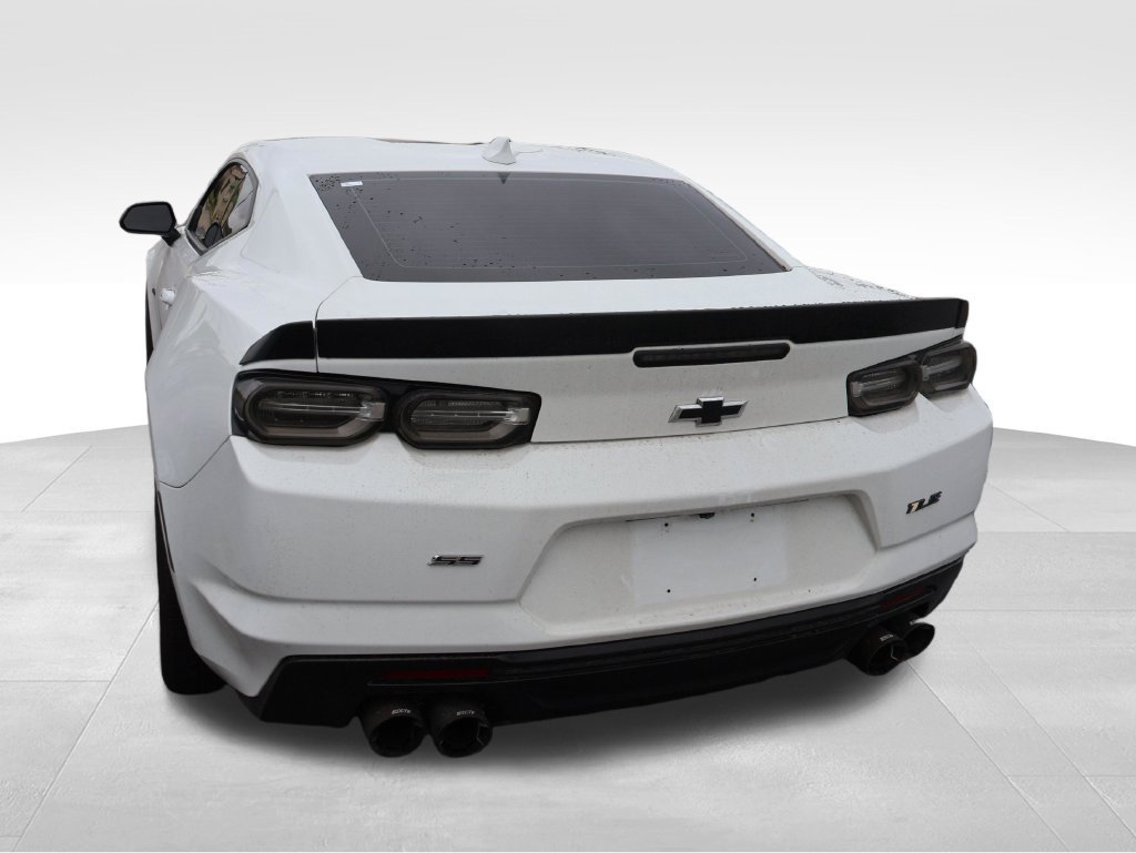 Used 2021 Chevrolet Camaro SS RWD image 22