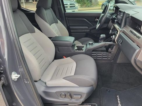 Used 2024 Toyota Tacoma TRD Sport w/ TRD Sport Upgrade Package image 26