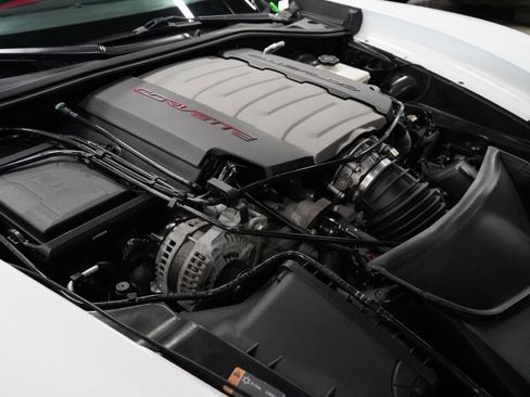 Used 2017 Chevrolet Corvette Stingray Coupe RWD image 39